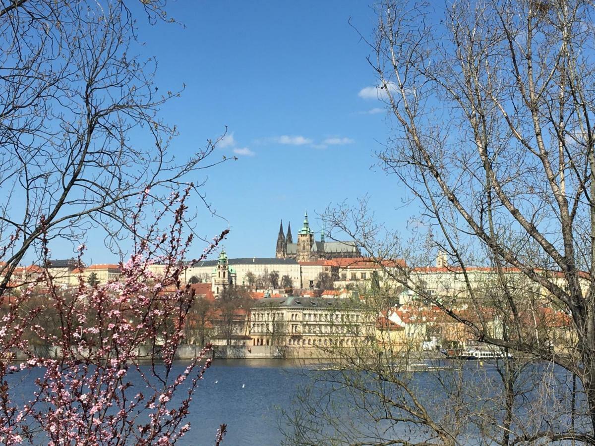The Dancing House Residence, Two Bedroom Apartment With Balcony Near River! Praga Zewnętrze zdjęcie