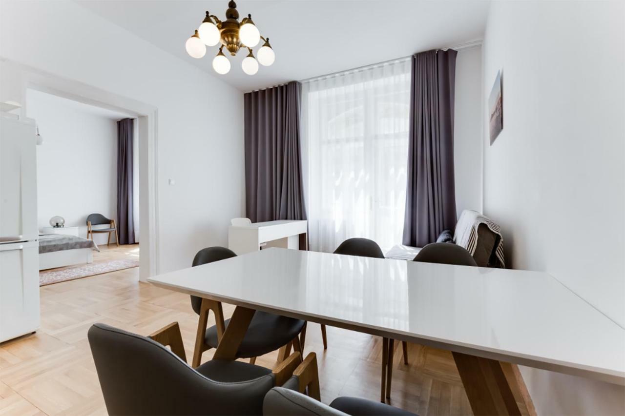 The Dancing House Residence, Two Bedroom Apartment With Balcony Near River! Praga Zewnętrze zdjęcie